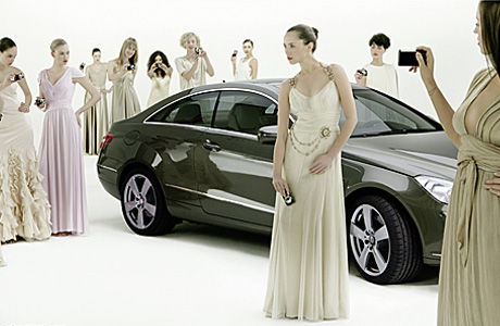 В этом году спонсором Недели моды в Токио выступил автоконцерн Mercedes-Benz.